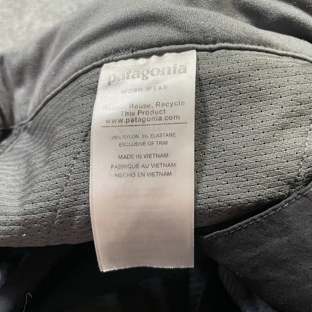 Patagonia Quandary Zip off Convertible Pants Men's 36 Black Hiking Gorpcore